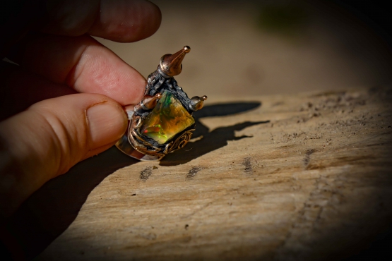 Кольцо с эфиопским опалом